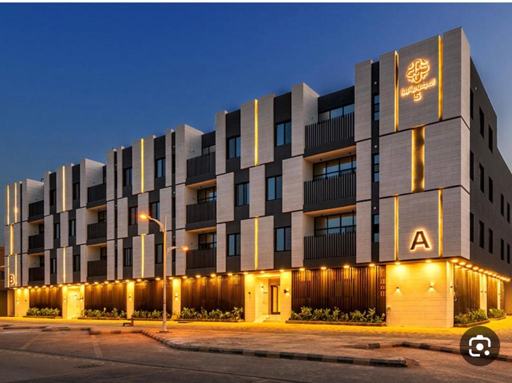 Luxury 3bedrooms apartment