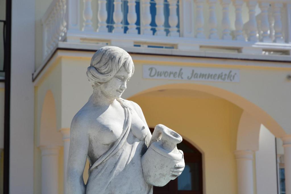 Fotografie z fotogalerie ubytování Dworek Jamneński v destinaci Łazy