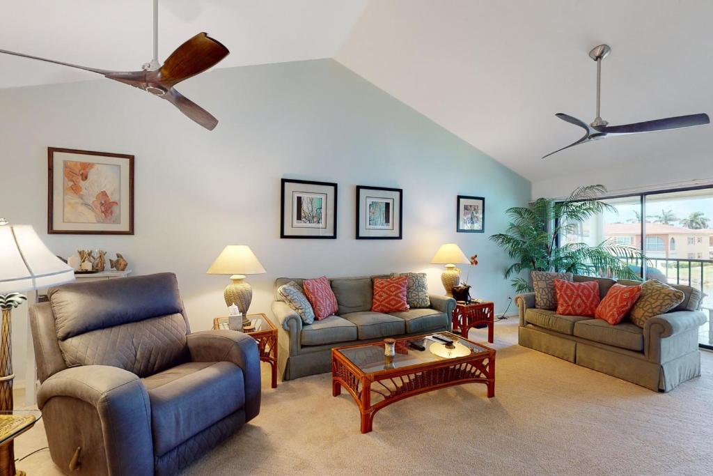 Khu vực ghế ngồi tại Sea-Renity, Unit H-205