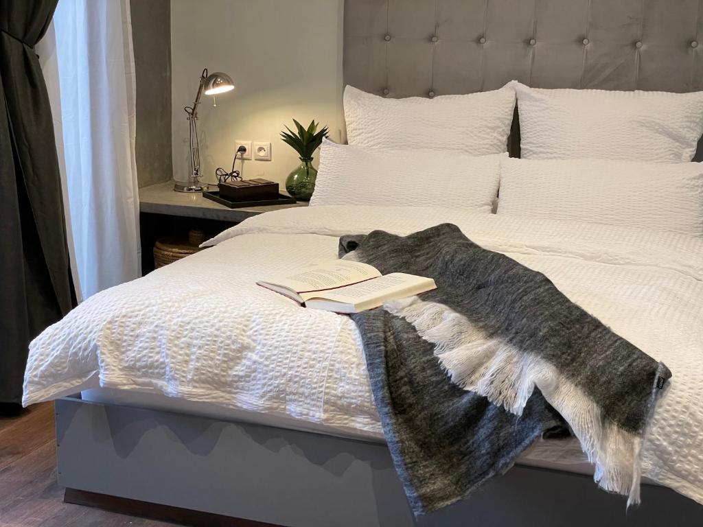 Postel nebo postele na pokoji v ubytování YVES Marrakech