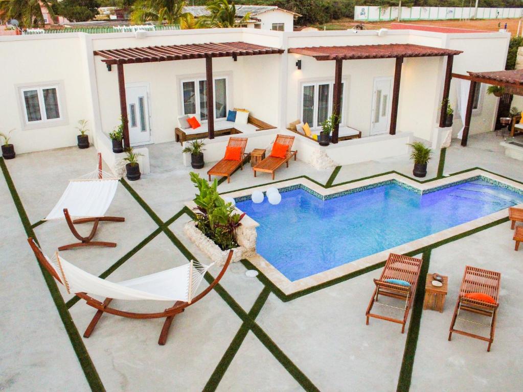 Bazén v ubytování EVA Resort nebo v jeho okolí