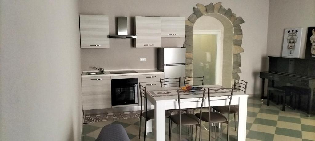 Kuchyň nebo kuchyňský kout v ubytování Square House Casa Vacanze