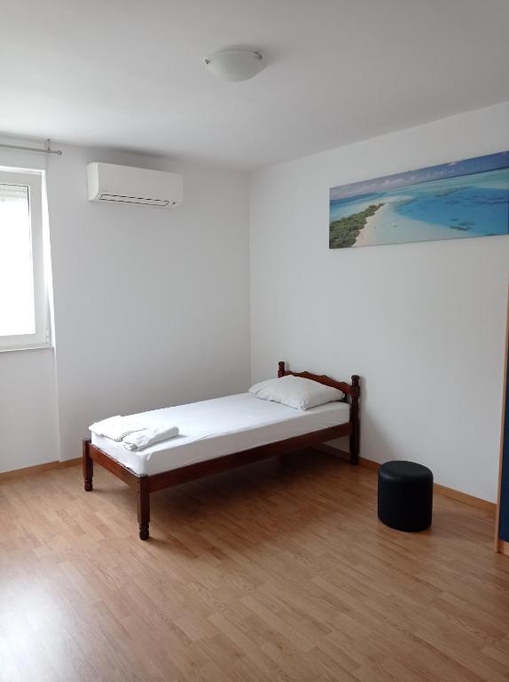 Posteľ alebo postele v izbe v ubytovaní Nice and cozy two single bed room