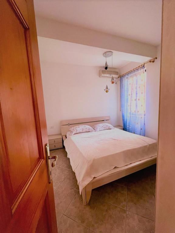 Apartment in front of the beach - Image 2