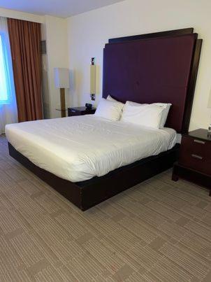 Ein Bett oder Betten in einem Zimmer der Unterkunft Hard Rock Hotel &amp; Casino Biloxi