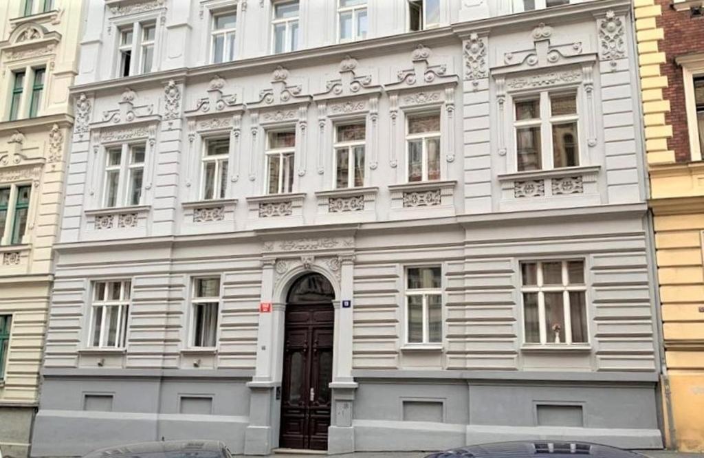 Side Street Apartments - 7