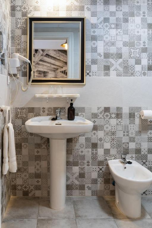 Koupelna v ubytování Hotel Alquimia Cadiz