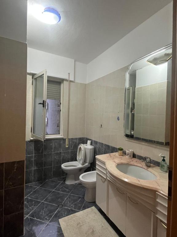 Ales' Apartment - Image 3