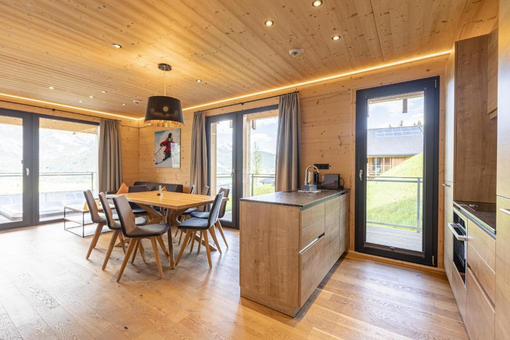 Bergresort Hauser Kaibling by ALPS RESORTS - Superior Appartement Met Sauna En Buiten Badkuip