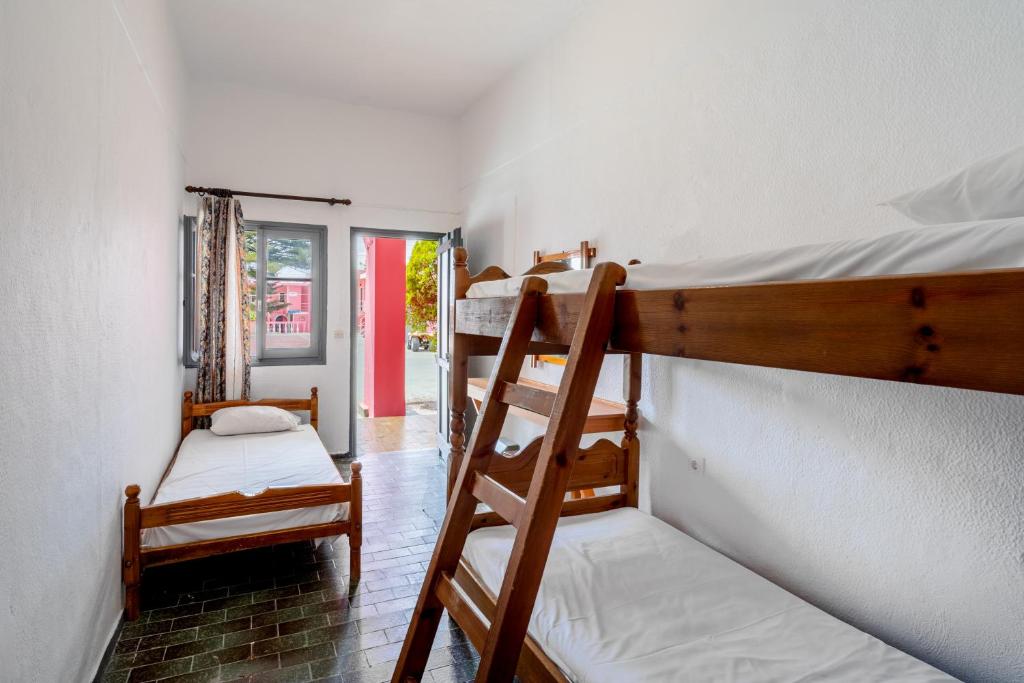 The Pink Palace Hostel - 