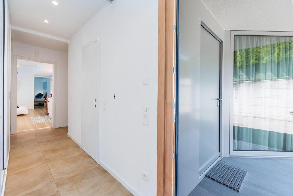 Fotografie z fotogalerie ubytování Easy flat Vezia, indipendent entrance, free parking v destinaci Lugano