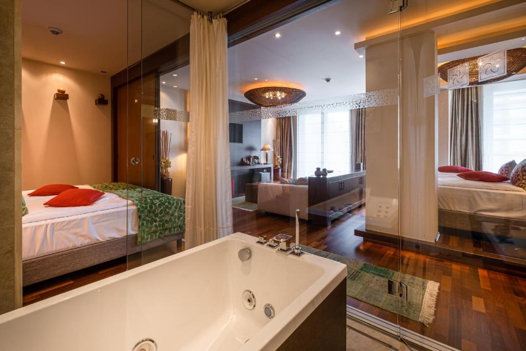 Mala Garden Design Hotel - Suite Met Bubbelbad En Met Balkon Lake Zijaanzicht