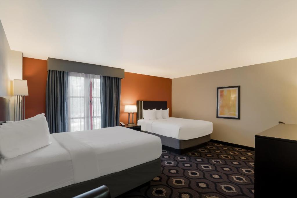 Grand Z Hotel Casino by Red Lion Hotels photo