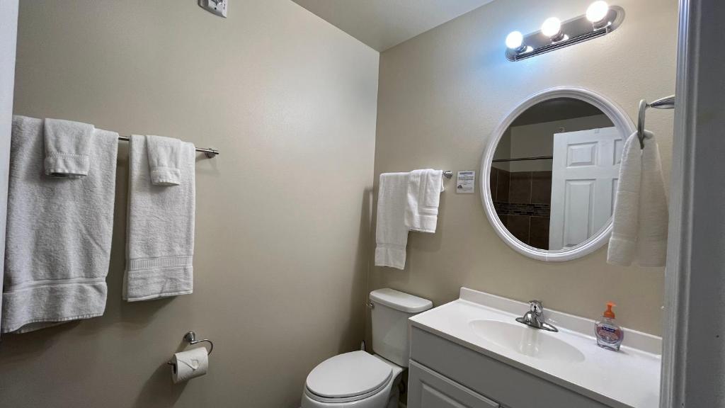 Denali Rainbow Village RV Park and Motel - Standard Double Room