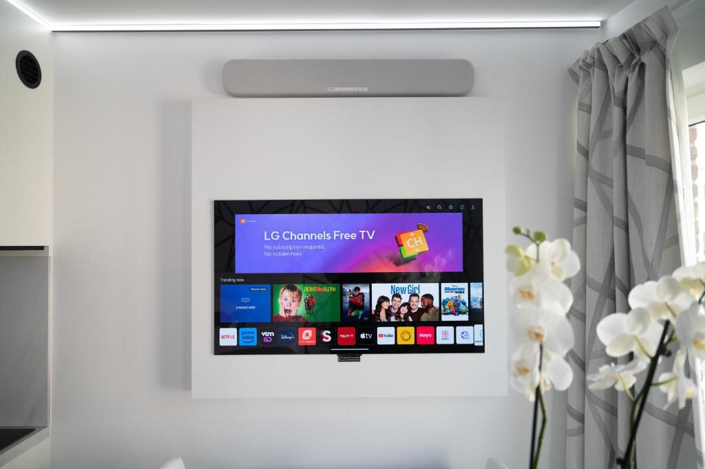 TV a/nebo společenská místnost v ubytování THE STUDIO