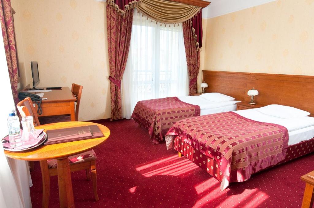 Pokoje Korona Bed & Breakfast - Triple Room With Balcony