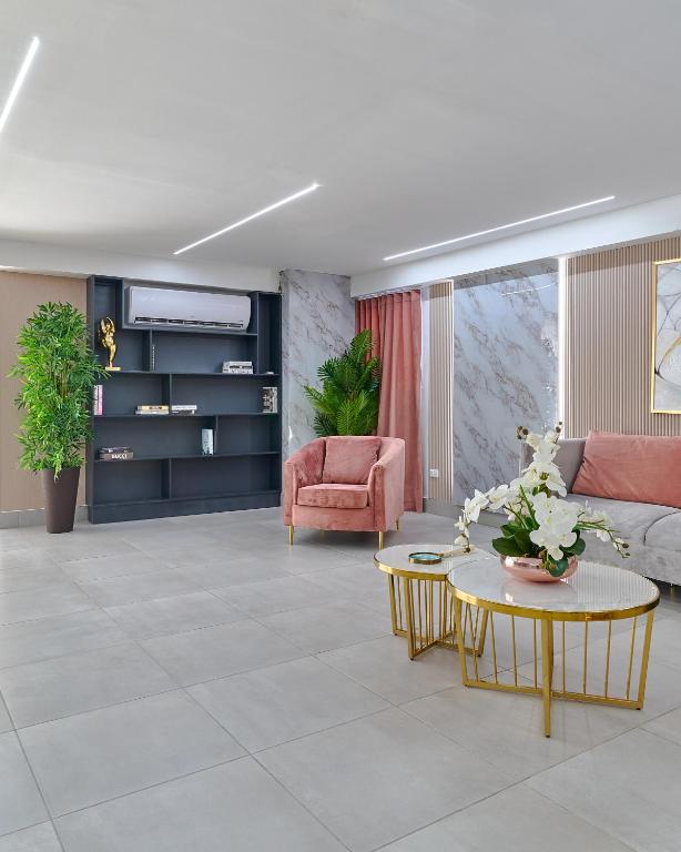 Posezení v ubytování Central Suites Tower