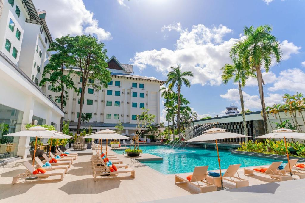 Hotel J
