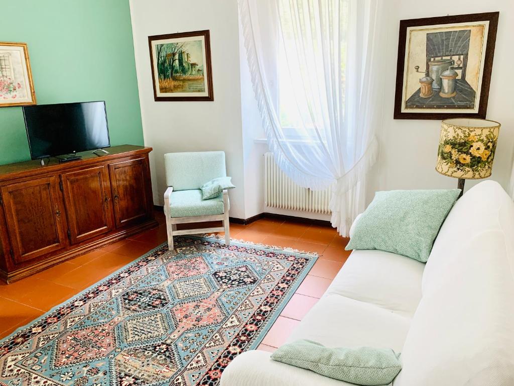 TV a/nebo společenská místnost v ubytování MICASA ESTUCASA slow holiday