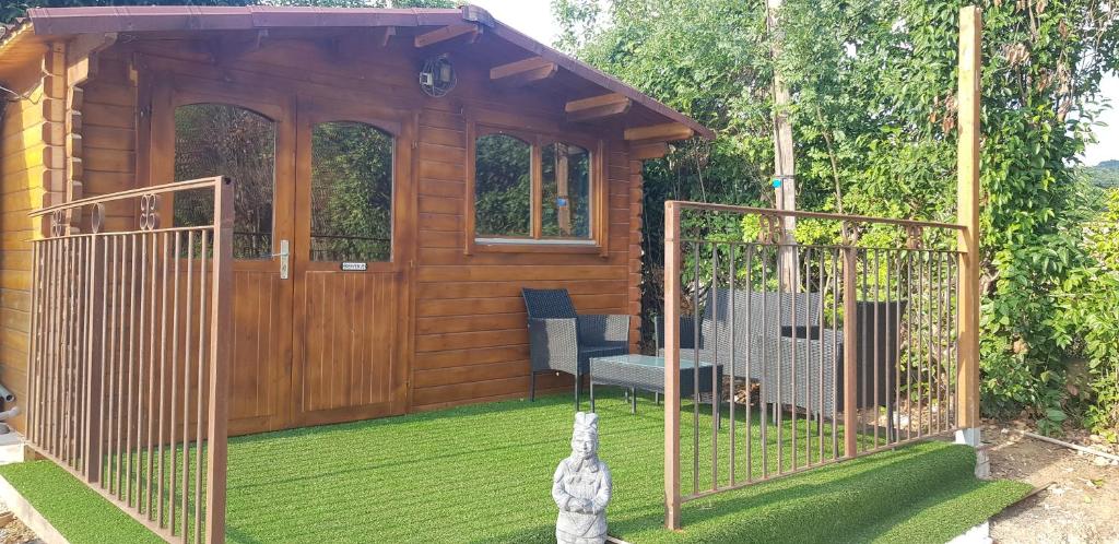 Zdjęcie z galerii obiektu Adorable Cocon Nature et détente w mieście Allan