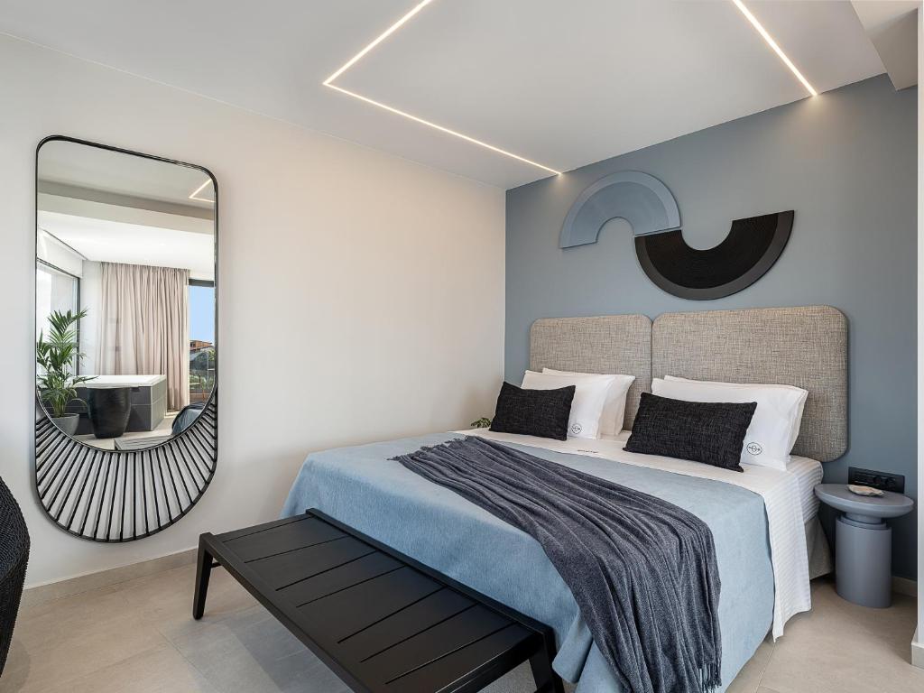 Theta Boutique Hotel - 9