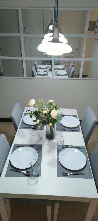Condo for Families and Friends photo