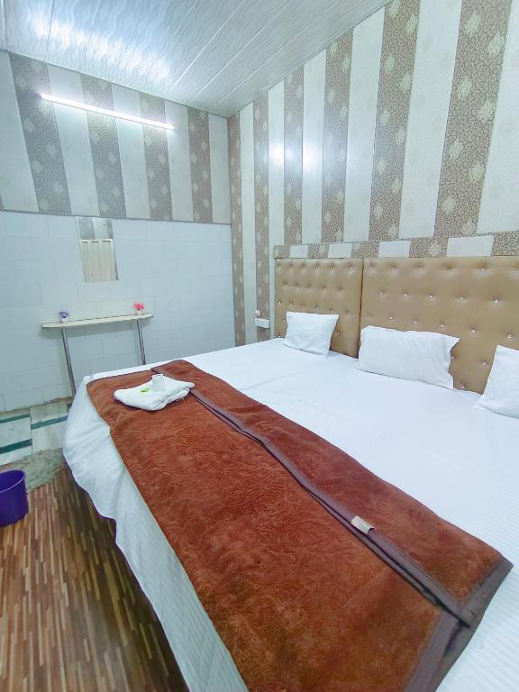 Hotel India inn - Habitación Triple Con Baño Privado