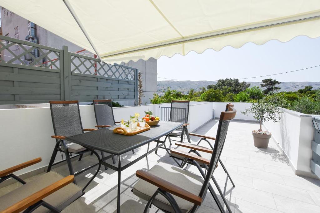 Gallery image of Apartment Sidro in Pag