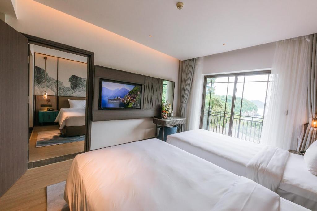 The May Legend Catba - 5