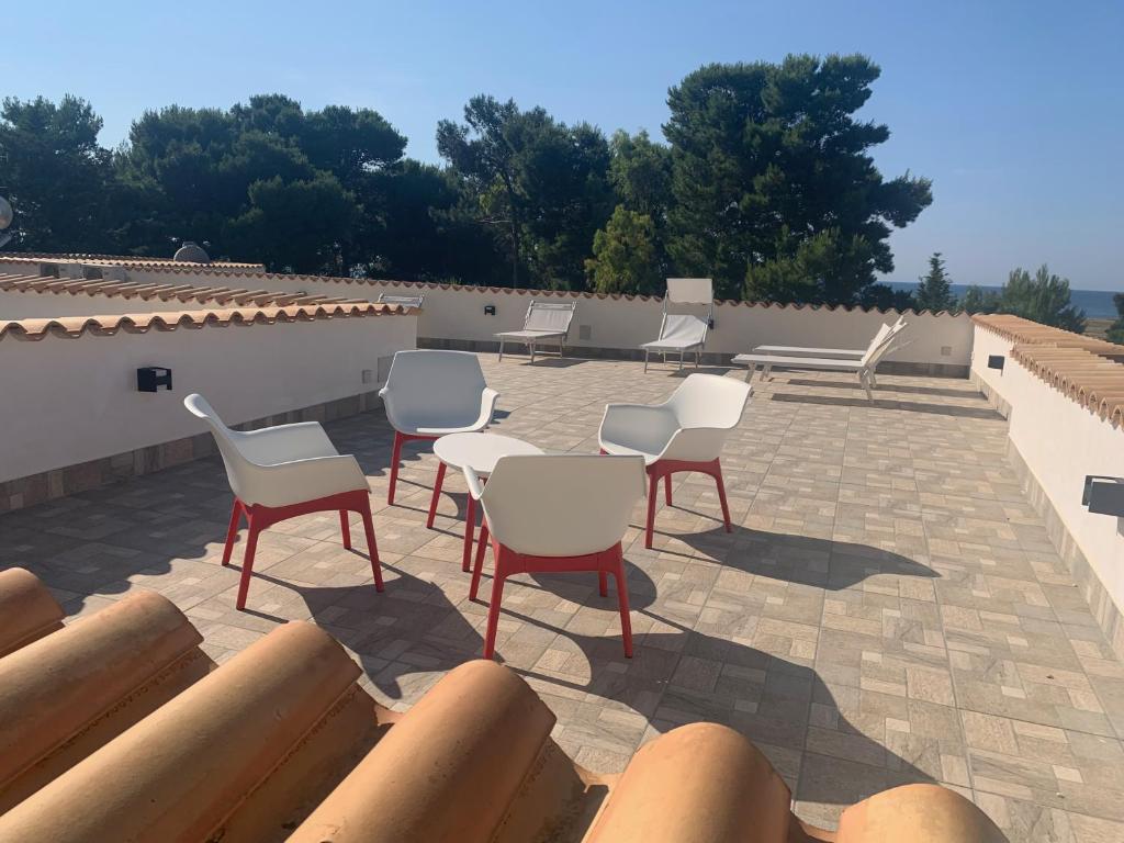 Balkón nebo terasa v ubytování L'oasi Una Pineta Sul Mare