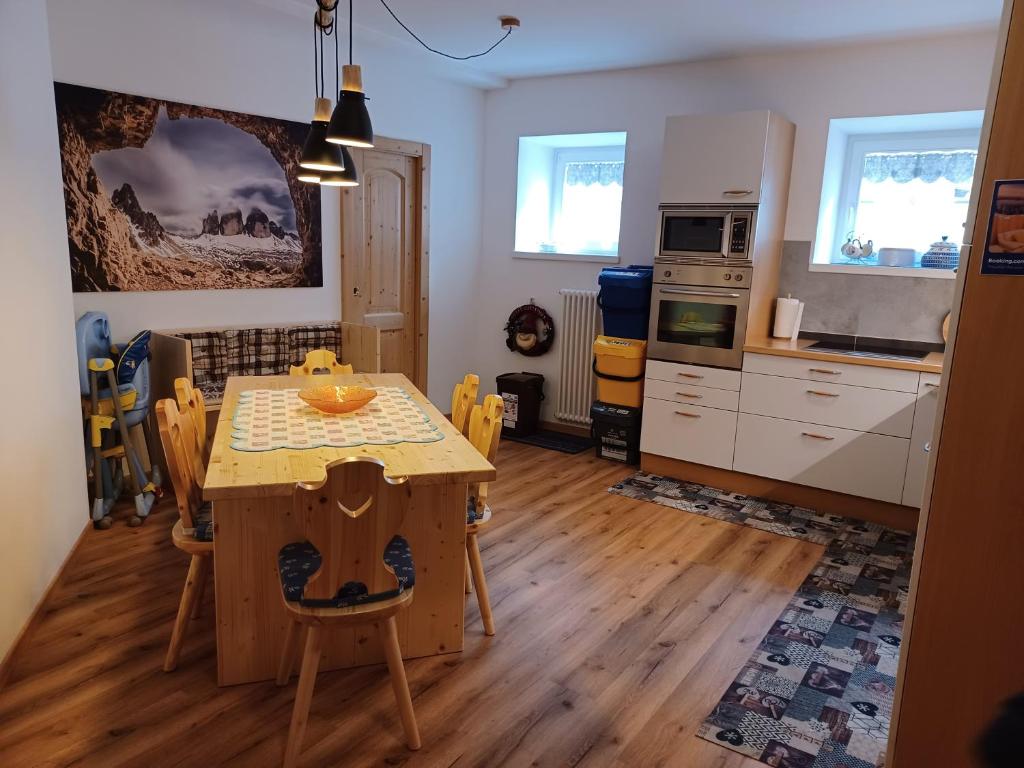 Kuchyň nebo kuchyňský kout v ubytování Appartamento Valmaor