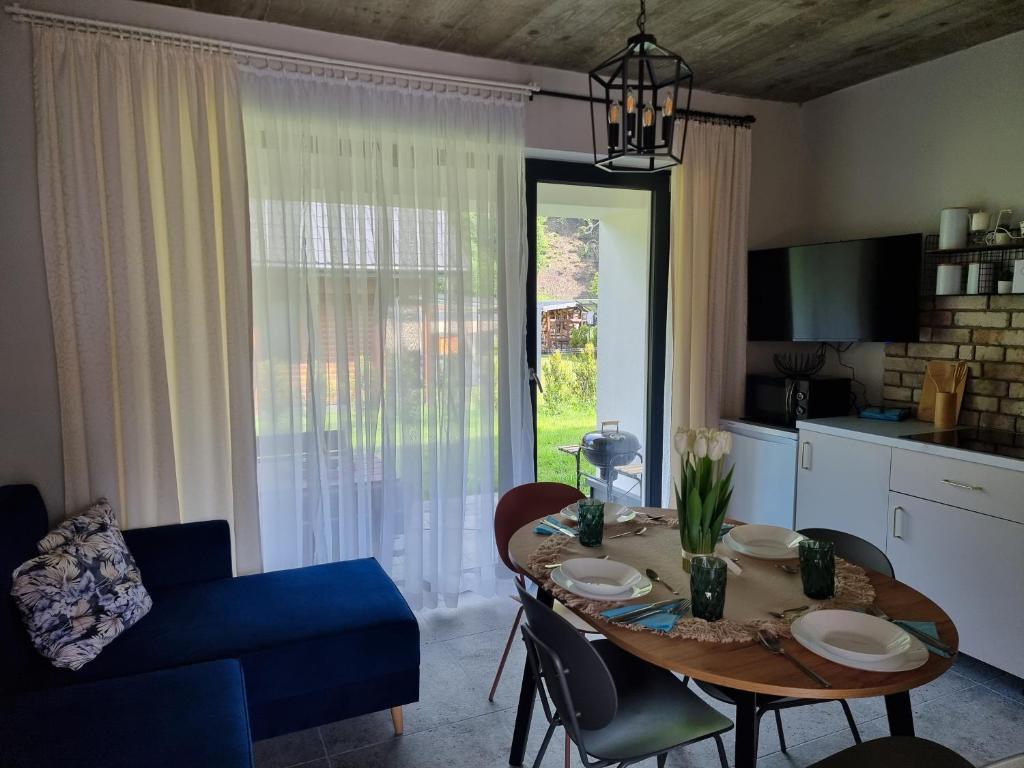 Posezení v ubytování Apartament Na Kamieńcu w Dolinie Dunajca nr 2