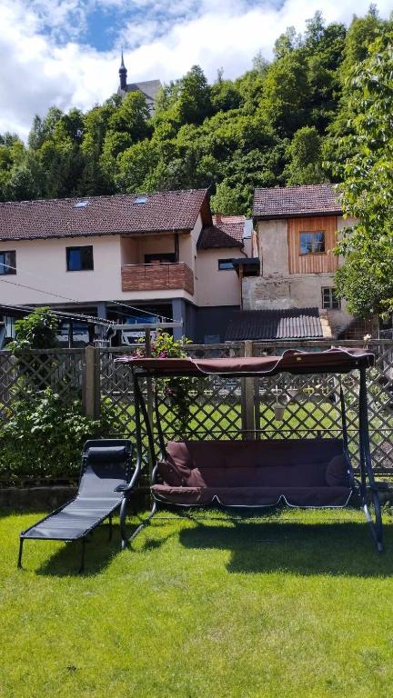 Zahrada ubytování Steinadler apartman Dog-friendly, quiet, garden house with private parking and beautiful views - Kertes apartman egy szoba áráért