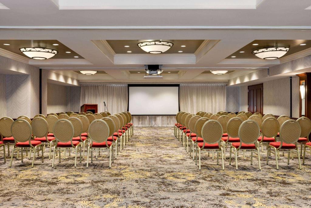 Konferenční prostory v ubytování Viana Hotel and Spa, Trademark Collection by Wyndham