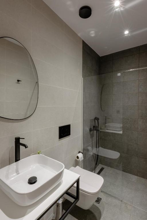 Galio Suites Airport by Airstay - Standard Apartment