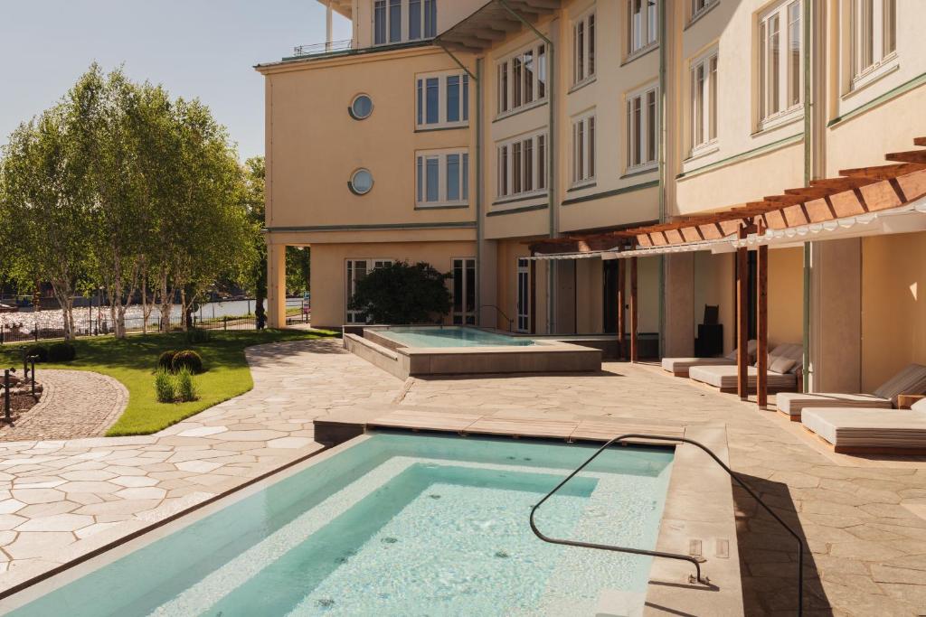 Bazén v ubytování Ad Astra by Elite - Hotel, Spa & Resort nebo v jeho okolí