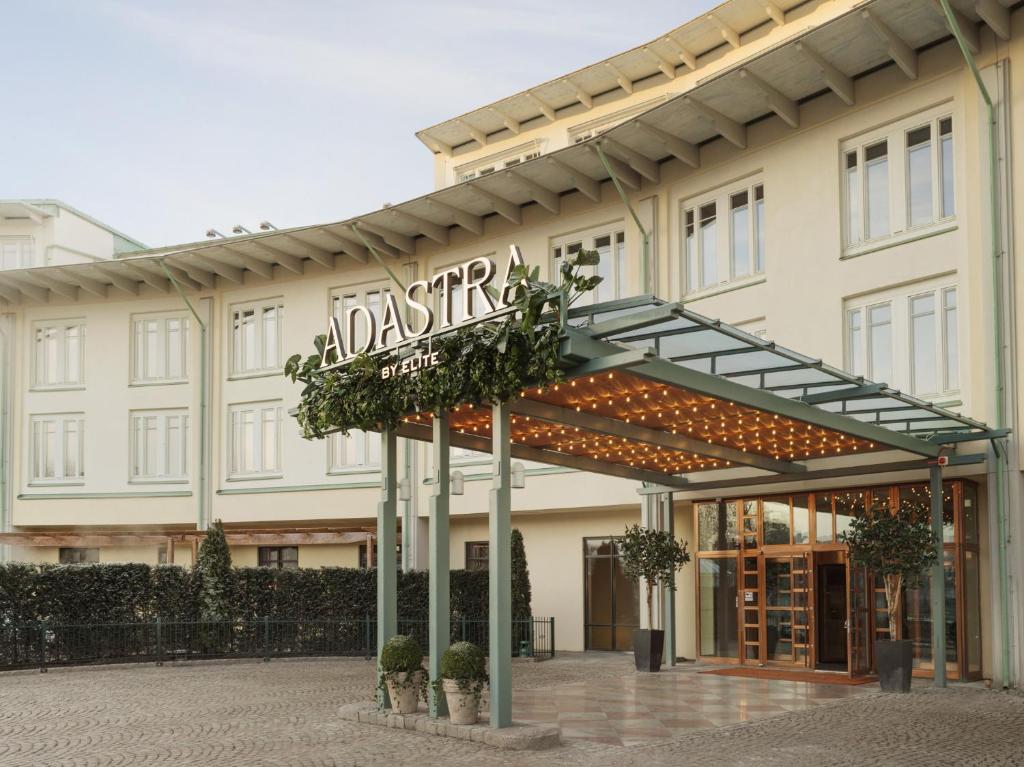 Budova, kde se hotel nachází