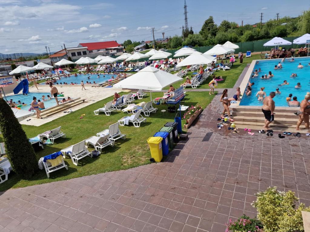 Bazén v ubytování Motel LAGUNA nebo v jeho okolí