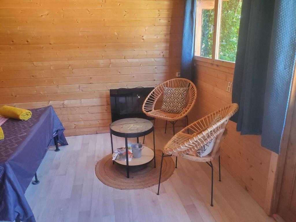 Zdjęcie z galerii obiektu Adorable Cocon Nature et détente w mieście Allan