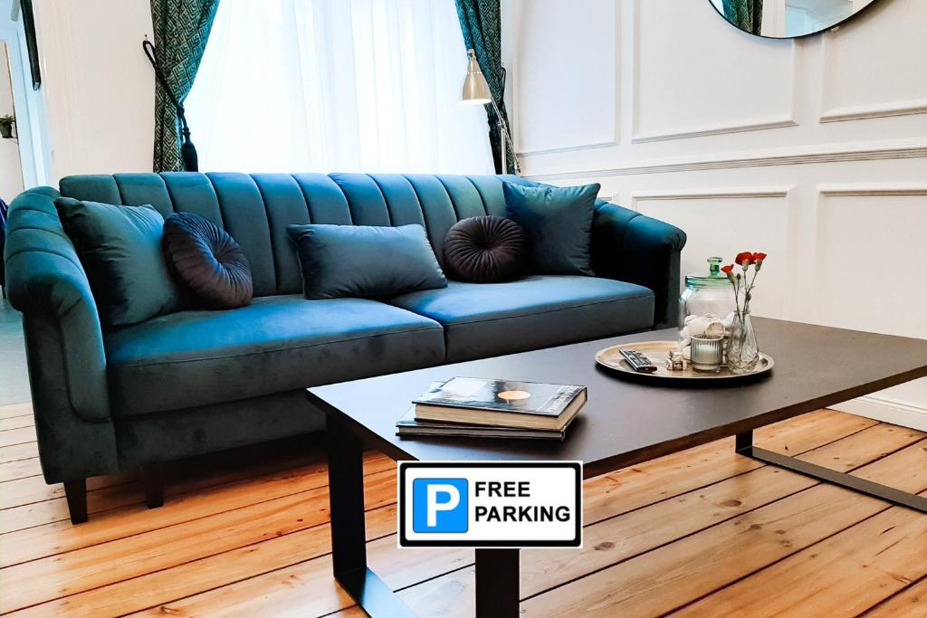 Posezení v ubytování Wilhelmstadt Apartment 60m - PARKING