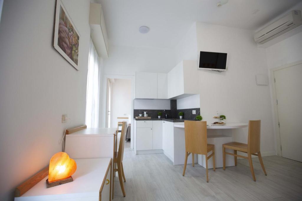 Kuchyň nebo kuchyňský kout v ubytování Hotel Eden B&B