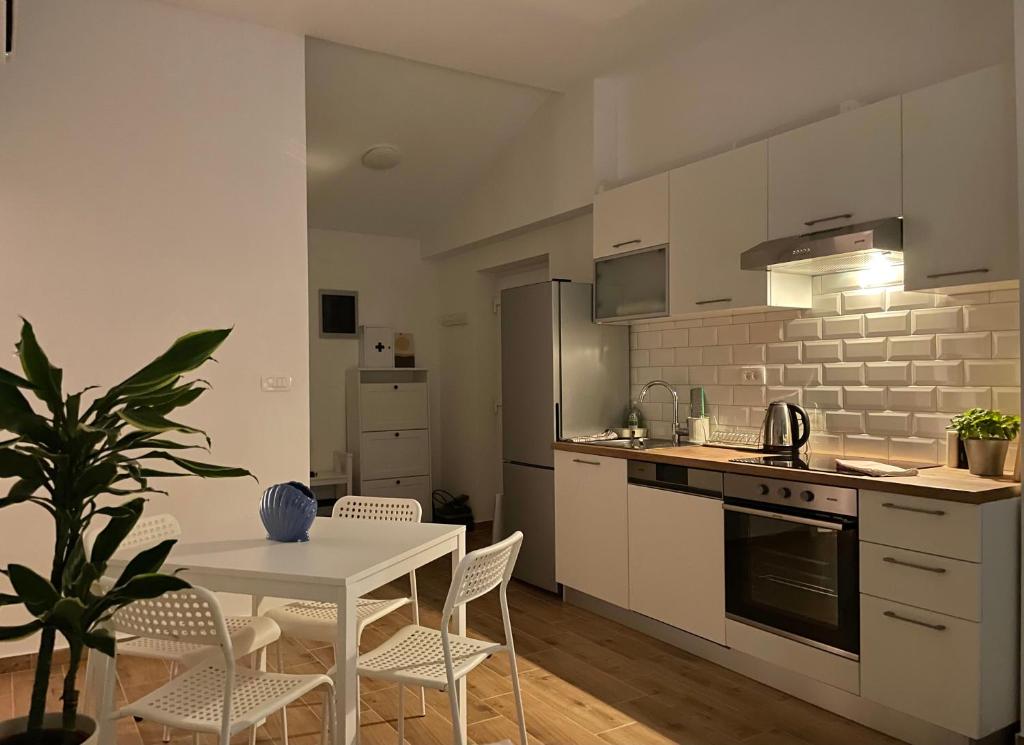 White Truffle Pula, Marčana Precios actualizados 2024