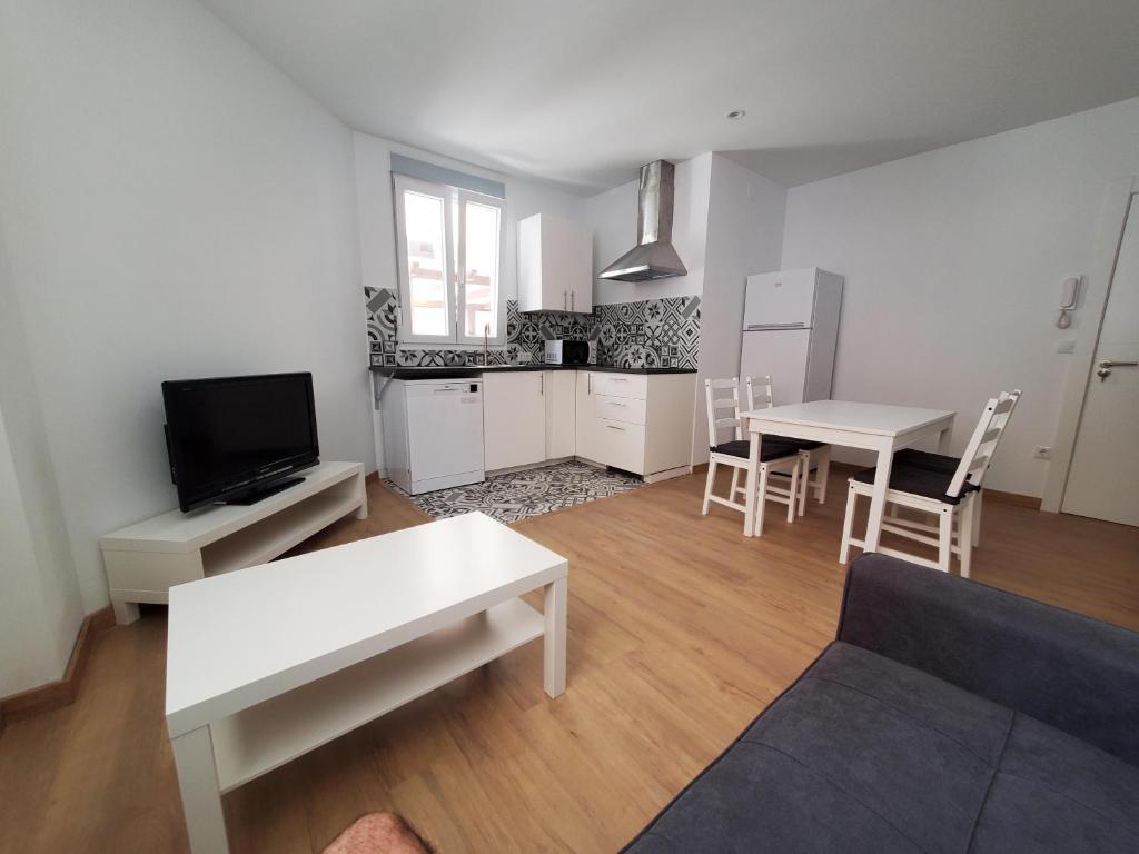 BAHíA APARTAMENTOS TURÍSTICOS - Appartamento Standard Con Una Camera Da Letto