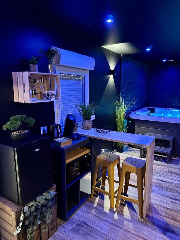 Fotografie z fotogalerie ubytování Lov’&Spa v destinaci Pont-à-Vendin