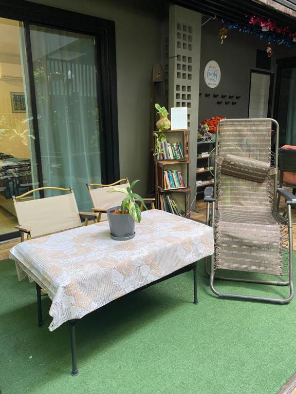 Fotografie z fotogalerie ubytování Rangyen Homestay Cha-Am รังเย็น v destinaci Ča Am