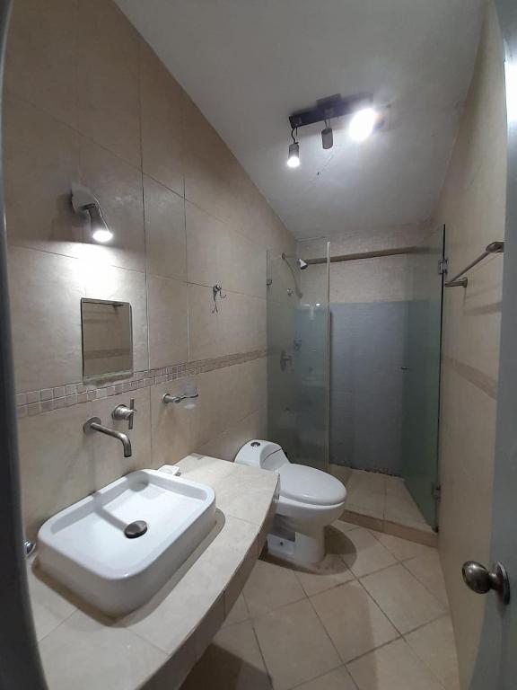 Fotografie z fotogalerie ubytování Private suites in huge penthouse 1st line Puerto Banus, incredible views, jacuzzis v destinaci Marbella