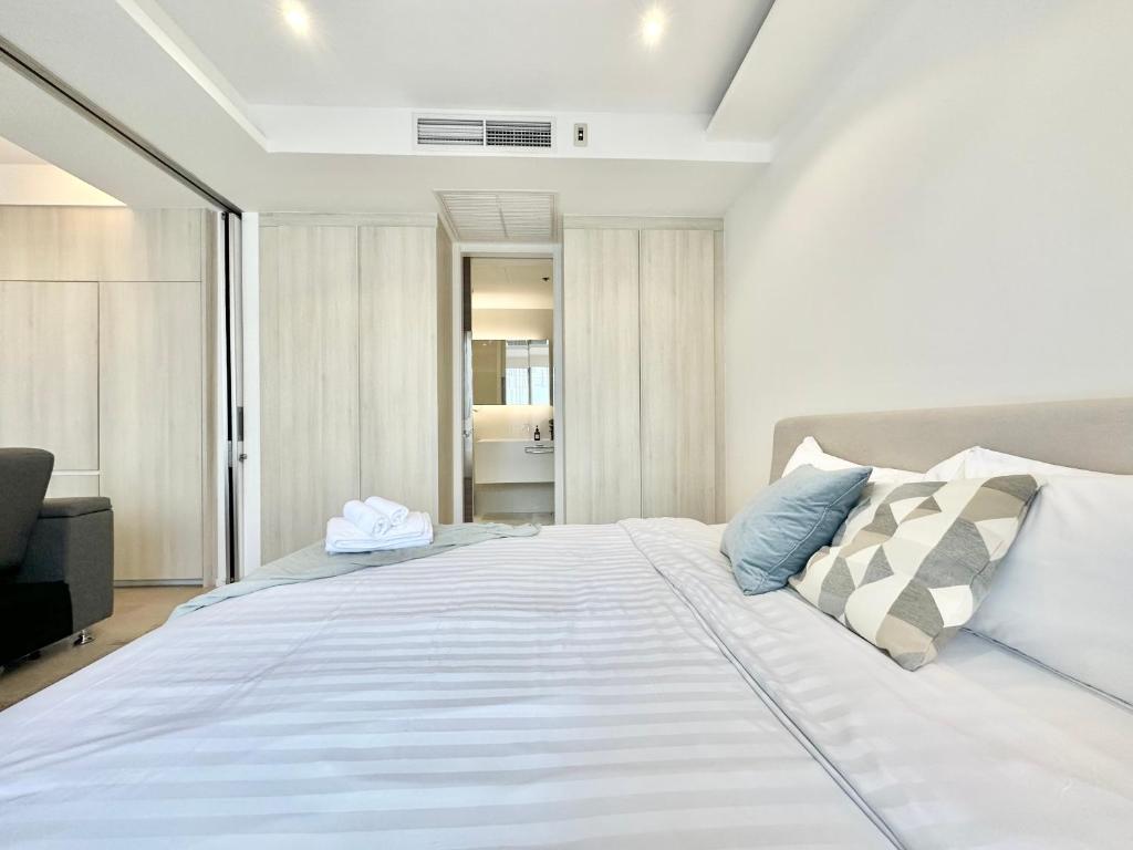 Sukhumvit 11#Luxury#Pool#Gym#BTS Nana&MRT Sukhumvit#1BR#Max4ppl - One-Bedroom Apartment