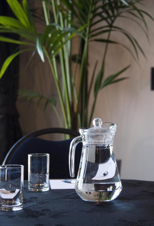 Příslušenství pro přípravu čaje a kávy v ubytování Copthorne Hotel Auckland City