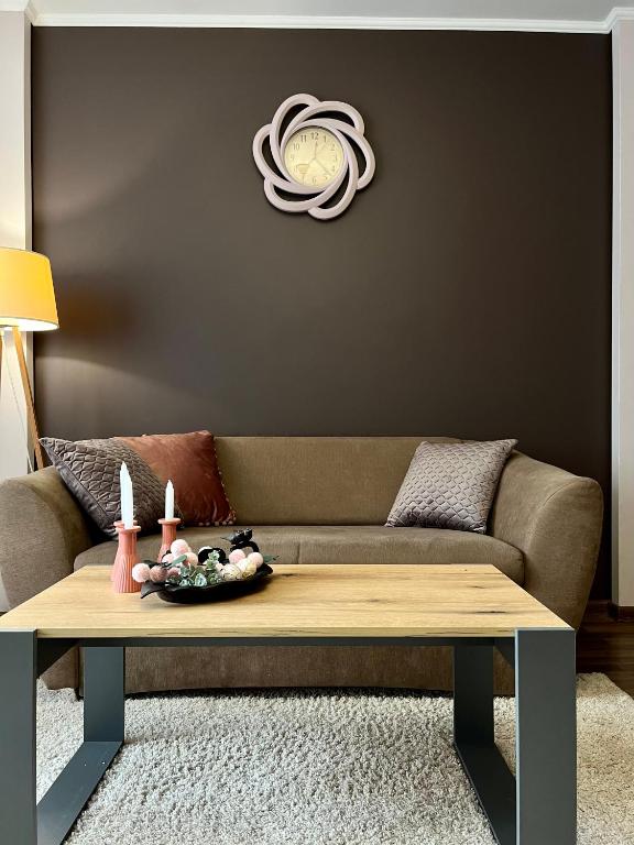 Центр. Острозького. Цум. 2 кімнати - Standaardappartement