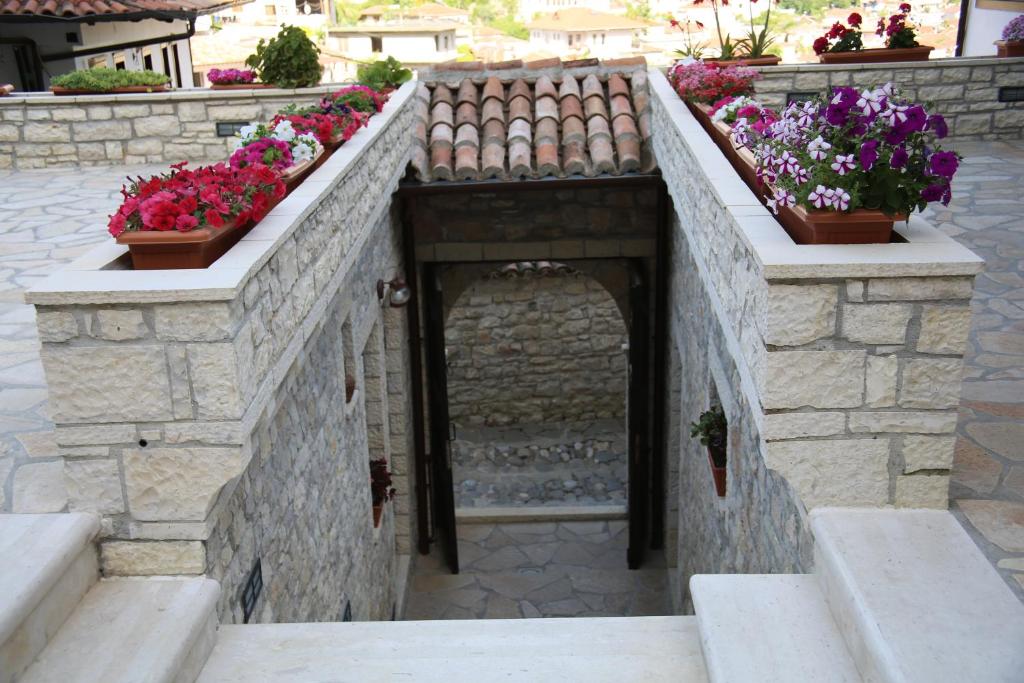 Foto dalla galleria di Hotel Vila Aleksander a Berat